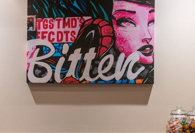 Отель Grand Chancellor Melbourne