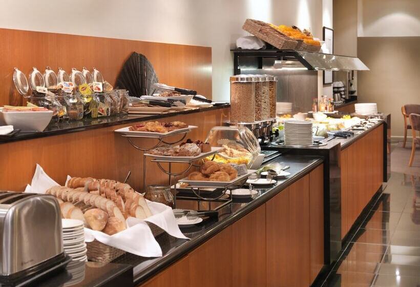 Отель Grand Chancellor Melbourne