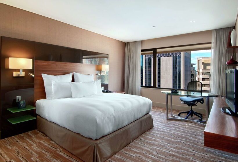 هتل Hilton Brisbane