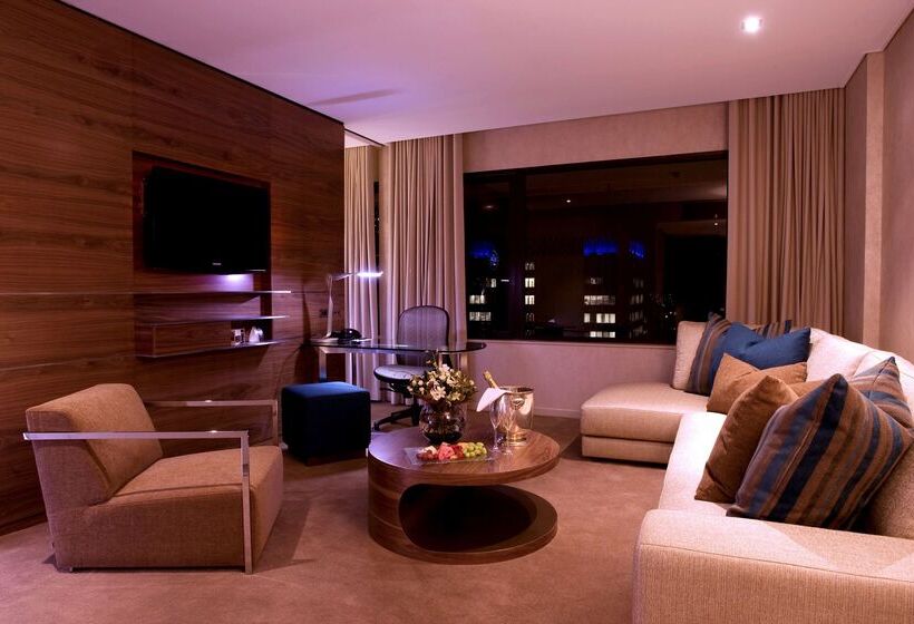 هتل Hilton Brisbane