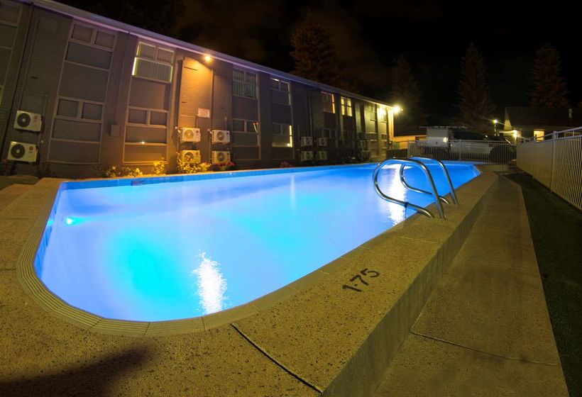 בית מלון כפרי Hospitality Esperance Surestay Collection By Best Western