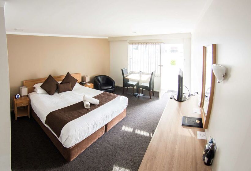 בית מלון כפרי Hospitality Esperance Surestay Collection By Best Western