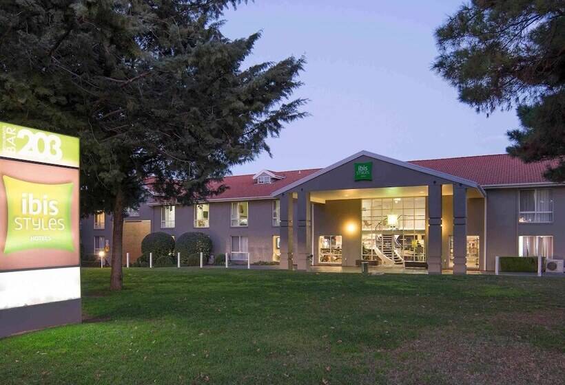 酒店 Ibis Styles Canberra