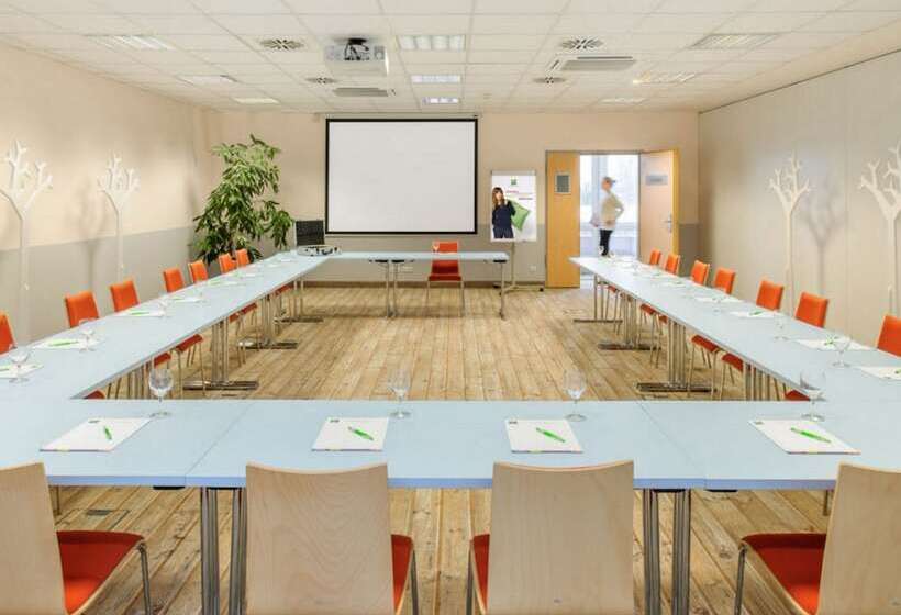 هتل Ibis Styles Orange