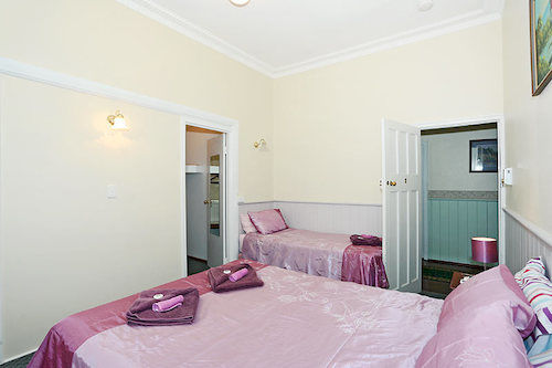 فندق Jacaranda Guest House