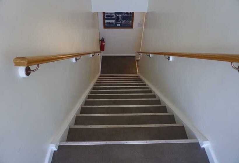 هتل Lakeview Motor Inn