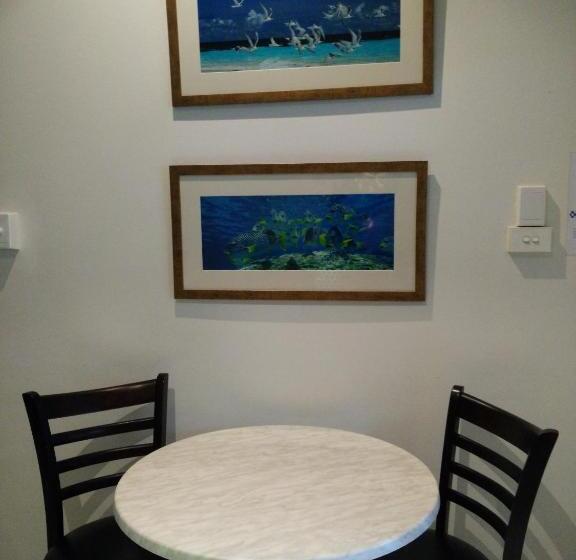 ホテル Lazy Lizard Motor Inn