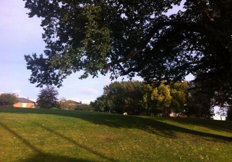 בית מלון כפרי Lenna Of Hobart