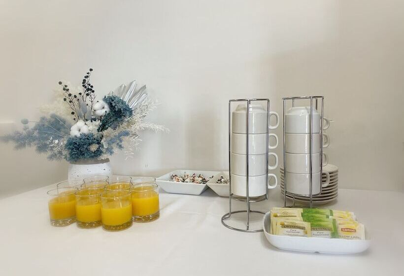 هتل Littomore Suites Bathurst