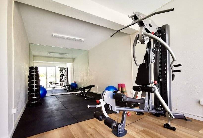 فندق Littomore Suites Bathurst