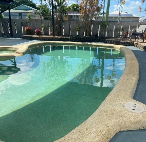 هتل Mackay Motor Inn