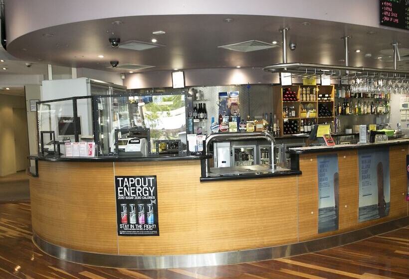 Отель Madison Tower Mill