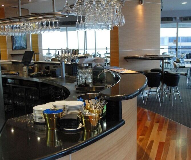 Отель Madison Tower Mill