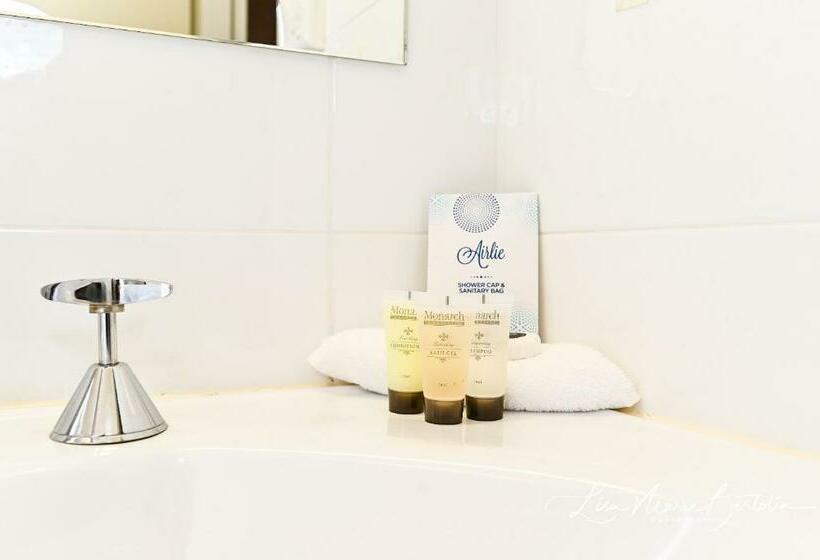 בית מלון כפרי Narrandera Club Motor Inn