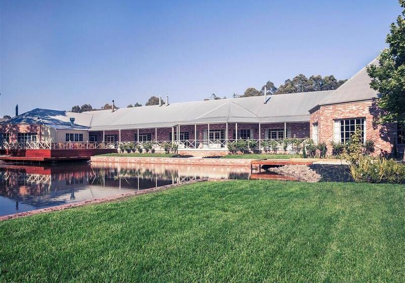 Mercure Ballarat Hotel & Convention Centre