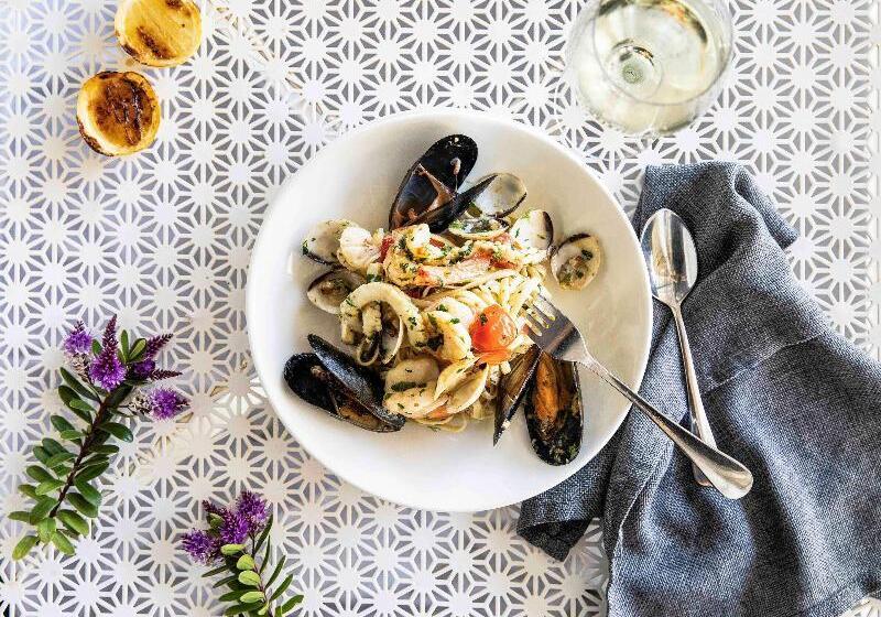 Mercure Ballarat Hotel & Convention Centre