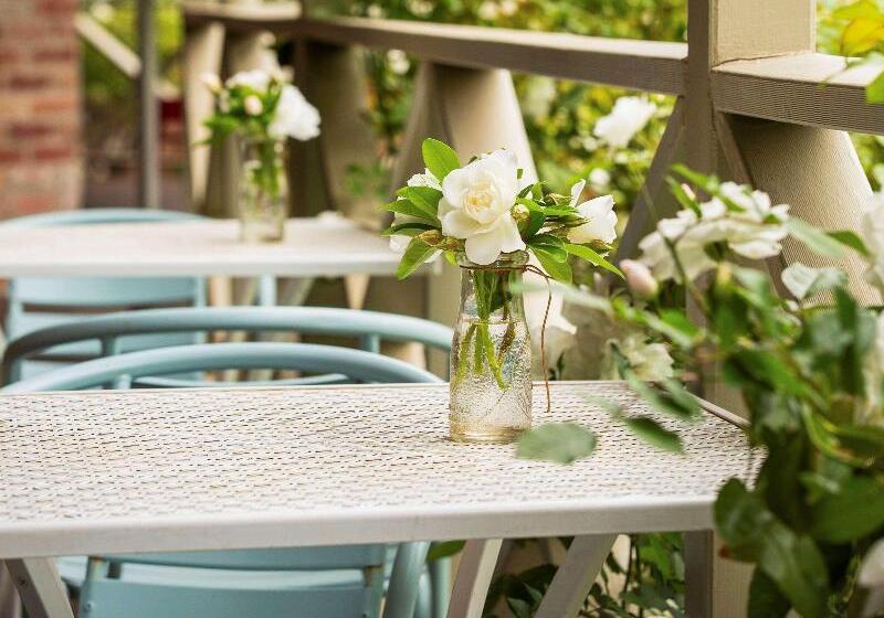 Mercure Ballarat Hotel & Convention Centre