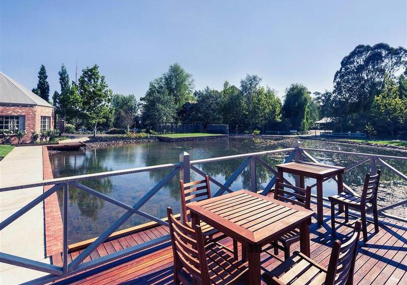 Mercure Ballarat Hotel & Convention Centre