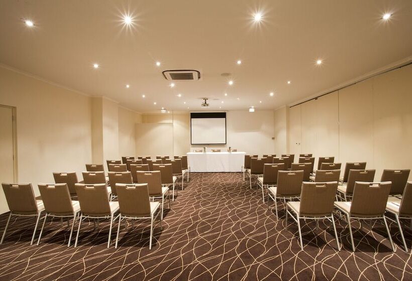 ホテル Mercure Canberra