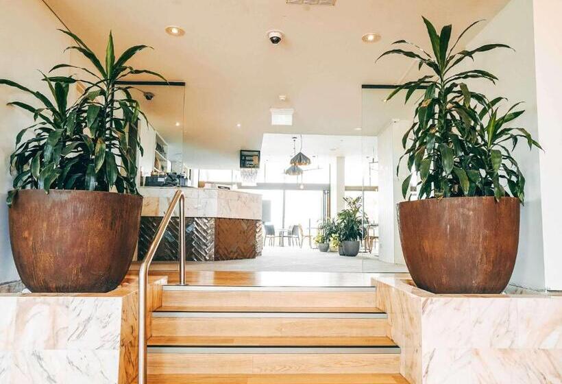 בית מלון כפרי Mercure Charlestown