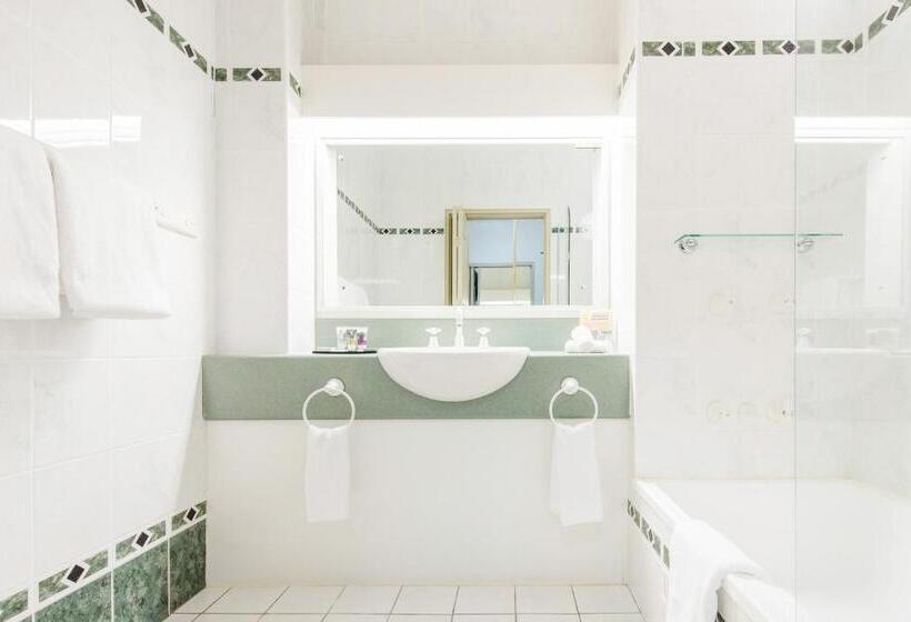 בית מלון כפרי Mercure Charlestown