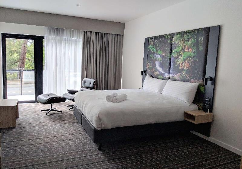 هتل Mercure Launceston