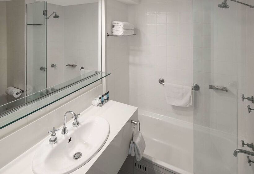 Отель Mercure Newcastle