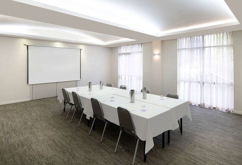 هتل Mercure Newcastle