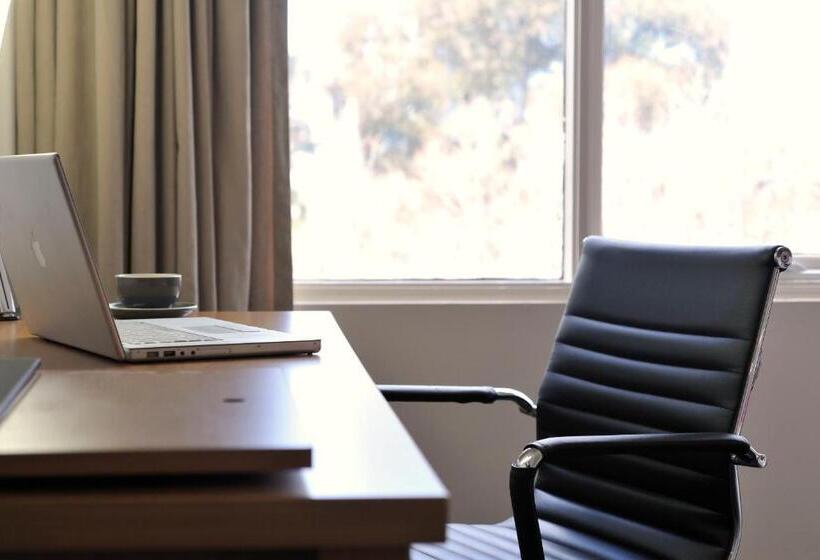 فندق Mercure North Melbourne