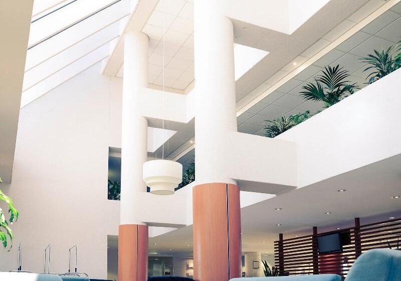 בית מלון כפרי Mercure Penrith