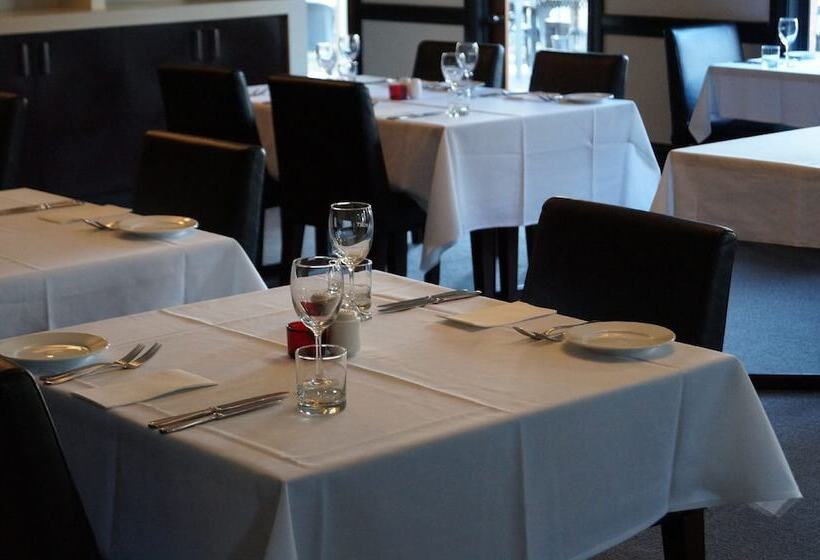 Отель Mercure Port Of Echuca