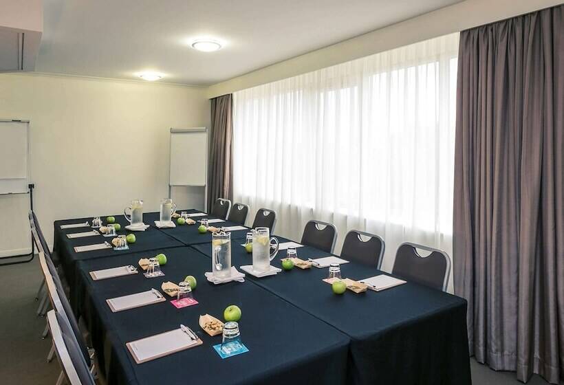 בית מלון כפרי Mercure Sydney Parramatta