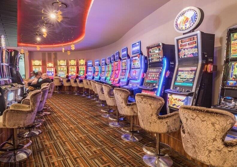 Mermaid Waters Hotel By Nightcap Plus