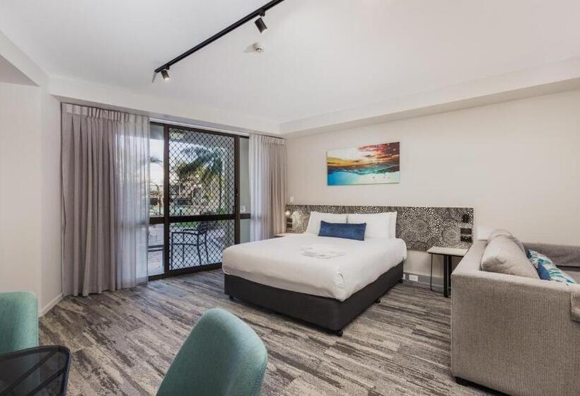 Mermaid Waters Hotel By Nightcap Plus