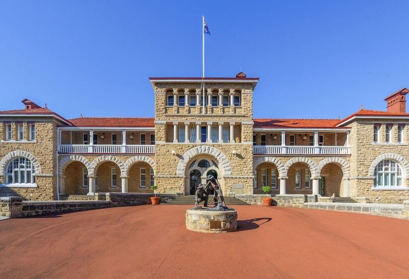 Metro Hotel Perth