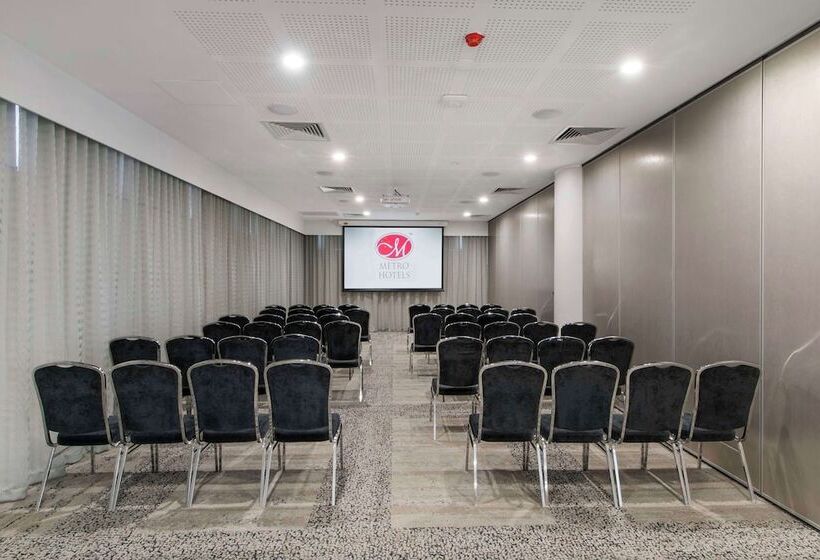 Metro Hotel Perth