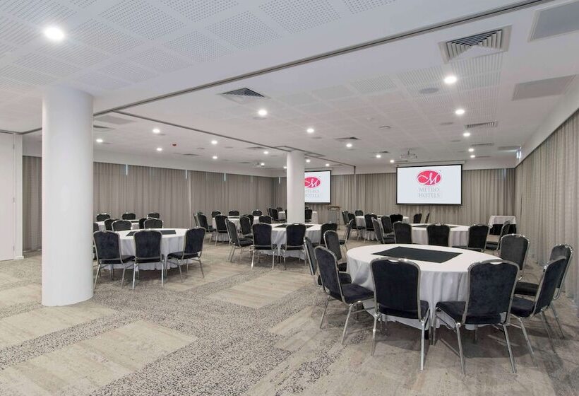 Metro Hotel Perth