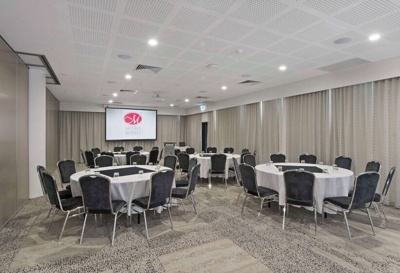 Metro Hotel Perth