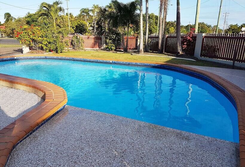 בית מלון כפרי Miners Lodge Motor Inn