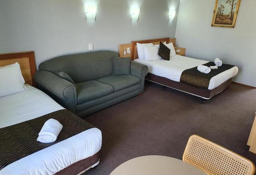 هتل Moonraker Motor Inn