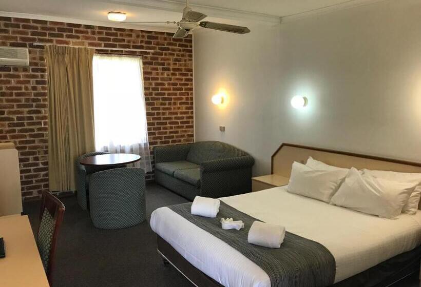 هتل Moonraker Motor Inn