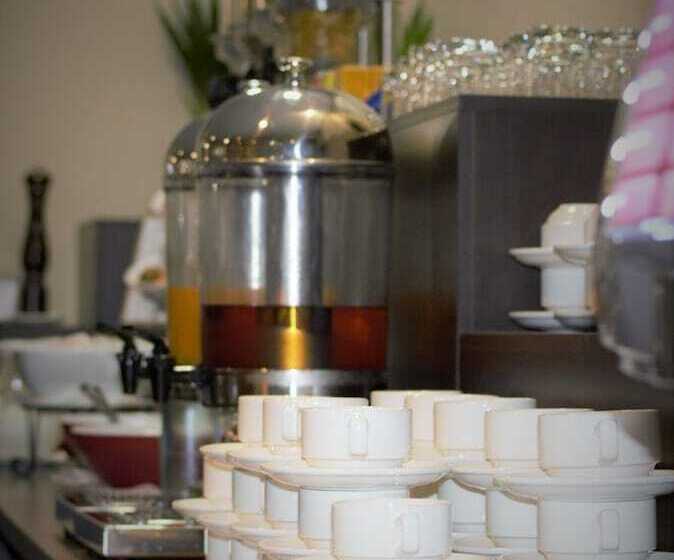 Mt Ommaney Hotel Apartments