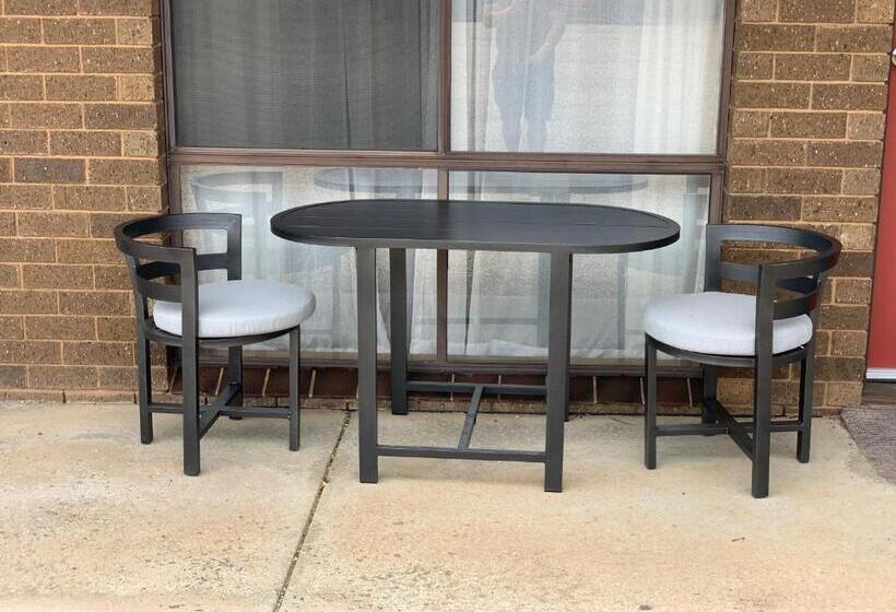 בית מלון כפרי Newell Motor Inn Narrandera