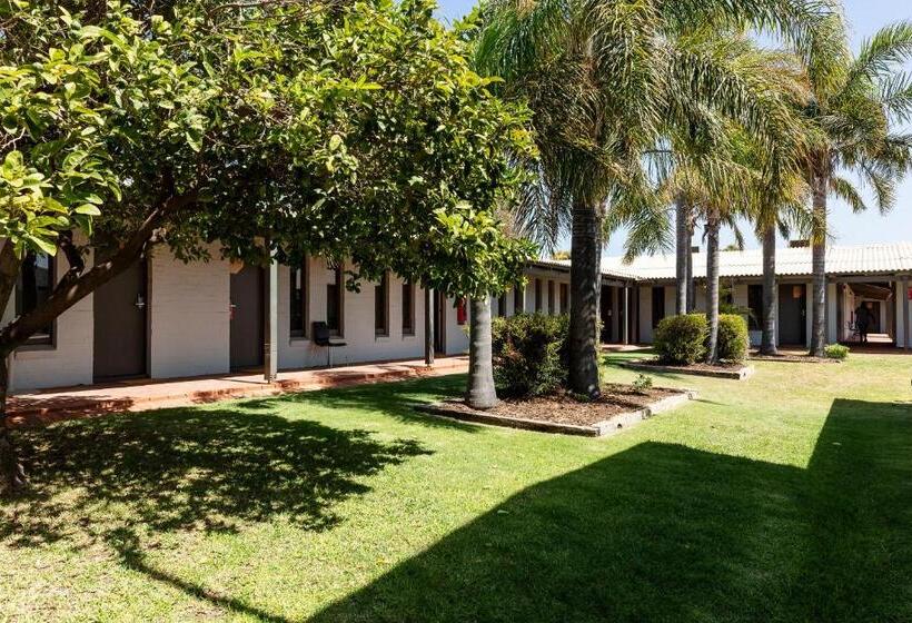 فندق Nightcap At Wintersun