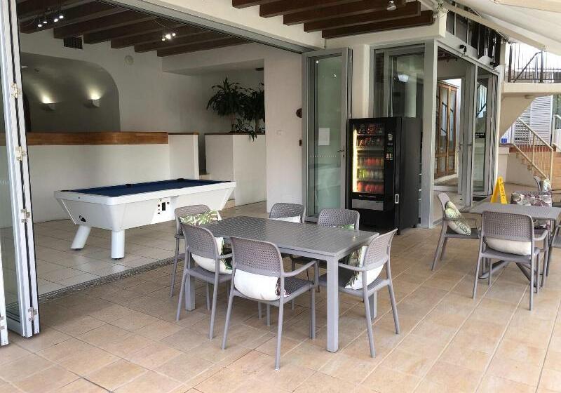 Отель Noosa International Resort