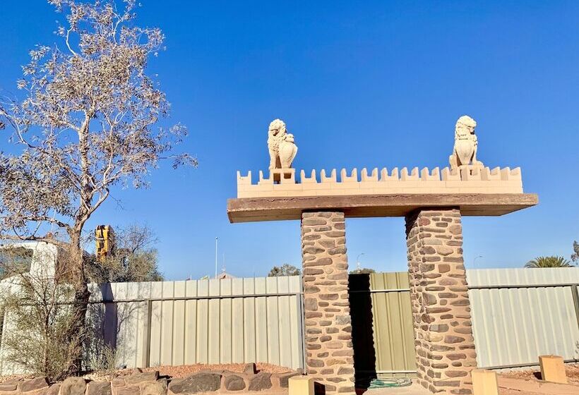 Opal Inn Hotel, Motel, Caravan Park