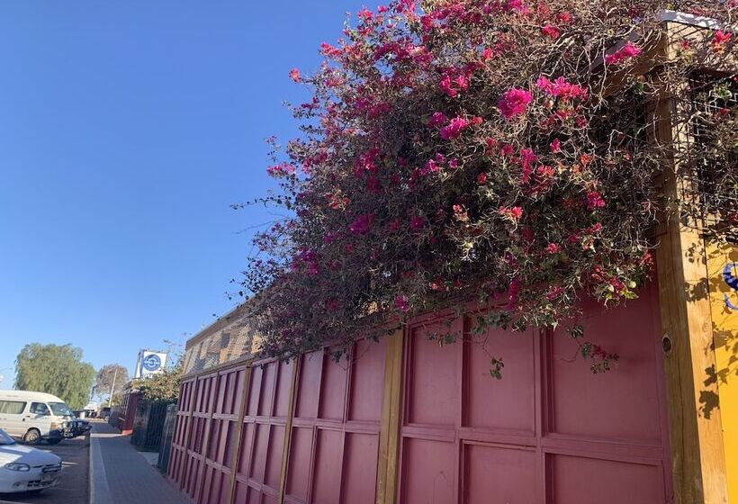 Opal Inn Hotel, Motel, Caravan Park