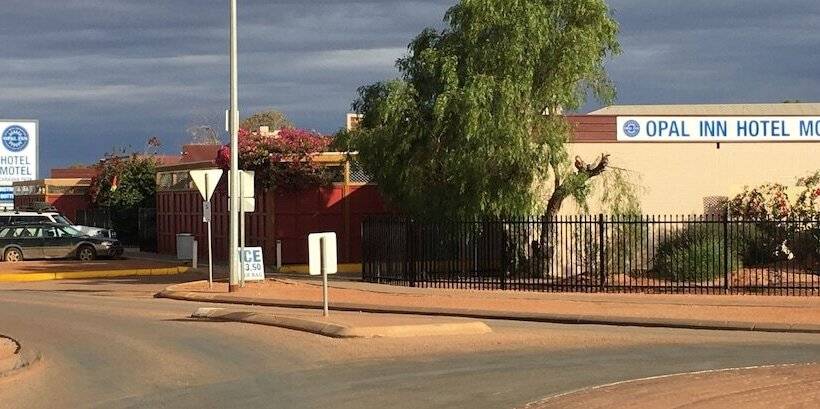 Opal Inn Hotel, Motel, Caravan Park