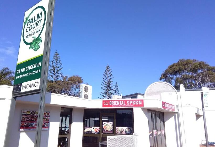 Отель Palm Court Motor Inn
