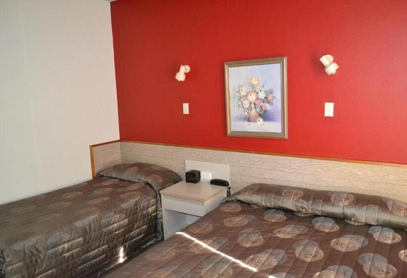 בית מלון כפרי Panorama Motor Inn